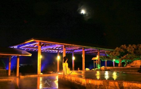 铭湖之夜图片
