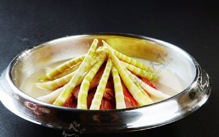 浙菜咸肉炖罗汉笋图片