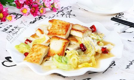 淮扬菜白菜煎豆腐图片