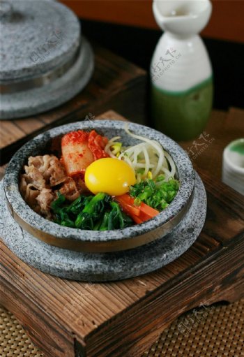 泡菜石锅饭图片