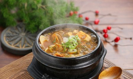 日韩料理大酱汤图片