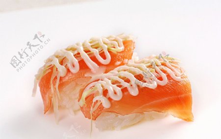 握寿司色拉三文鱼图片